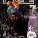 Nate-Robinson-NBA-slam-dunk-contest